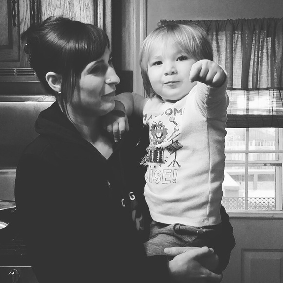 Meet Your Posher! - Picture 6 of 8